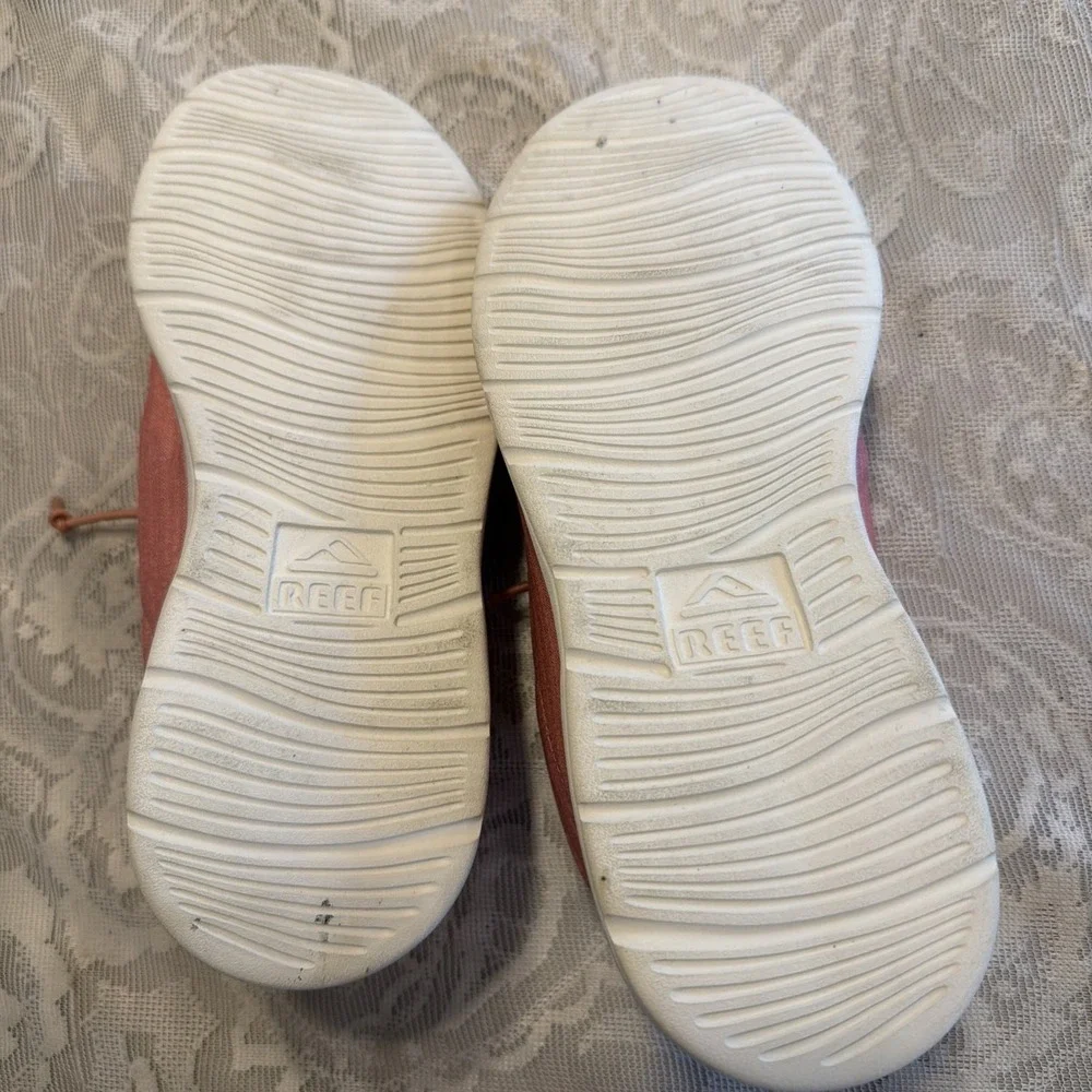 Reef Womens Cushion Coast slip on shoe in Rose 8.5 Arch Support Beach Surf Boho